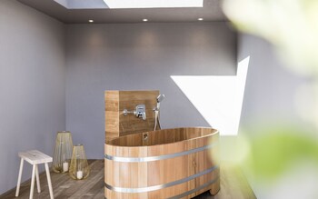 vinea suites and apartments
