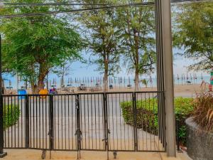 lumpini park beach cha am by sopida