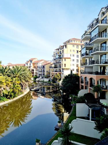 the island club by smart city stays