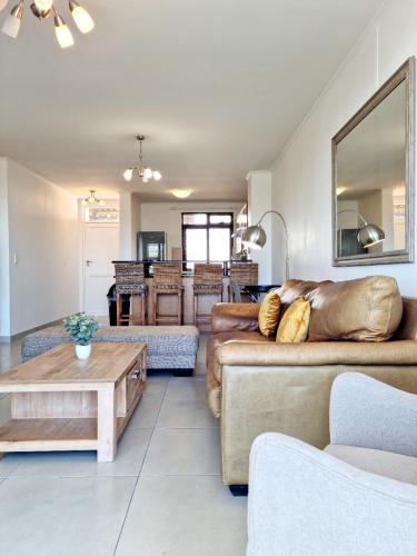 the island club by smart city stays