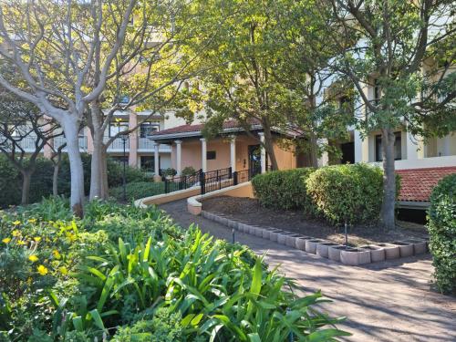 the island club by smart city stays