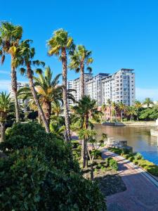the island club by smart city stays