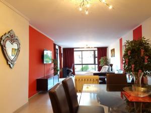 the island club by smart city stays