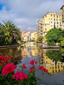 the island club by smart city stays