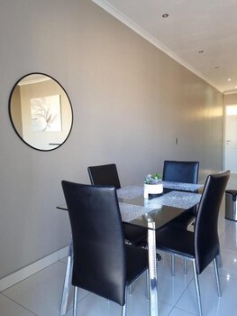 the island club by smart city stays