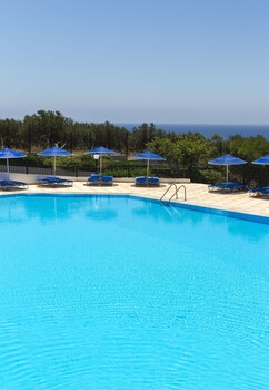 sunshine crete village
