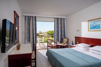 sunshine crete village