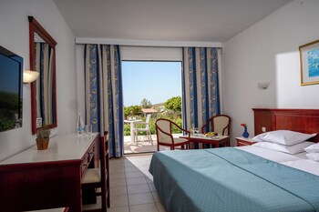 sunshine crete village