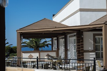 sunshine crete village