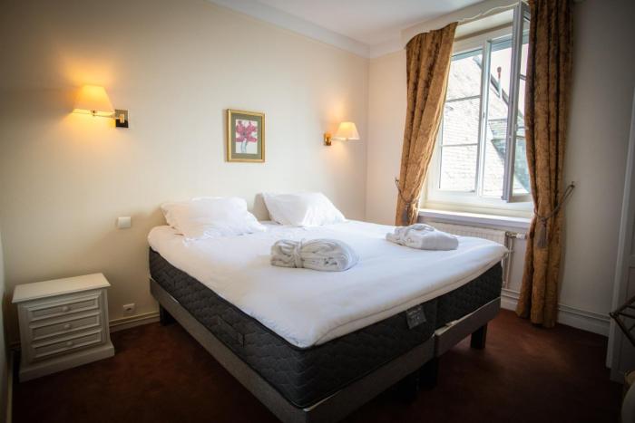 hotel de lunivers
