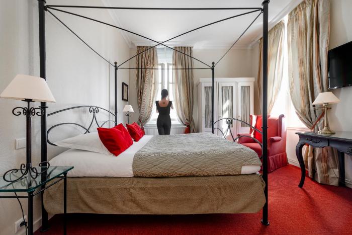 hotel de lunivers