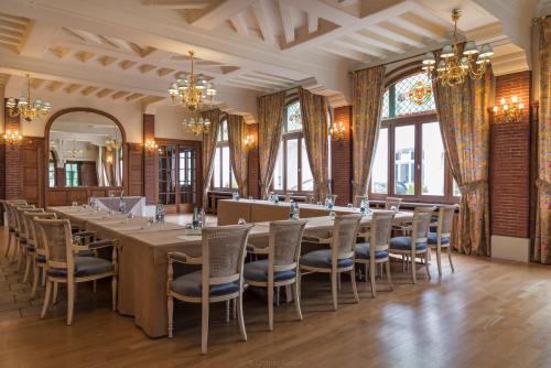 hotel de lunivers