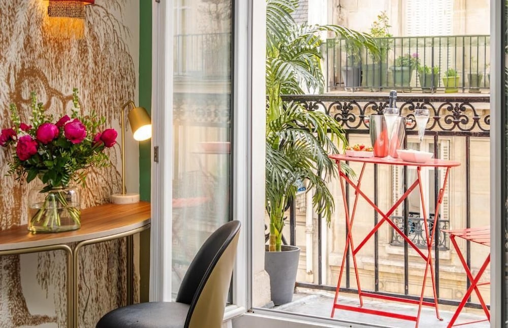 avalon hotel paris gare du nord