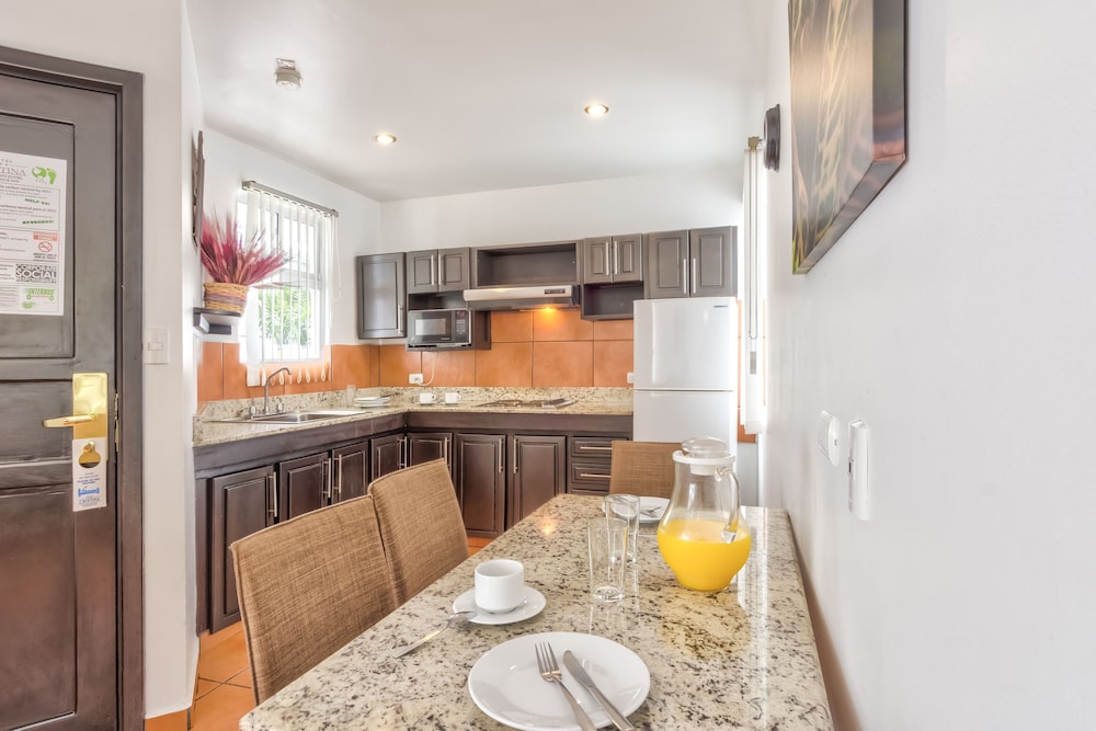 hotel residence inn suites cristina
