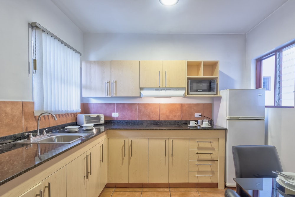 hotel residence inn suites cristina