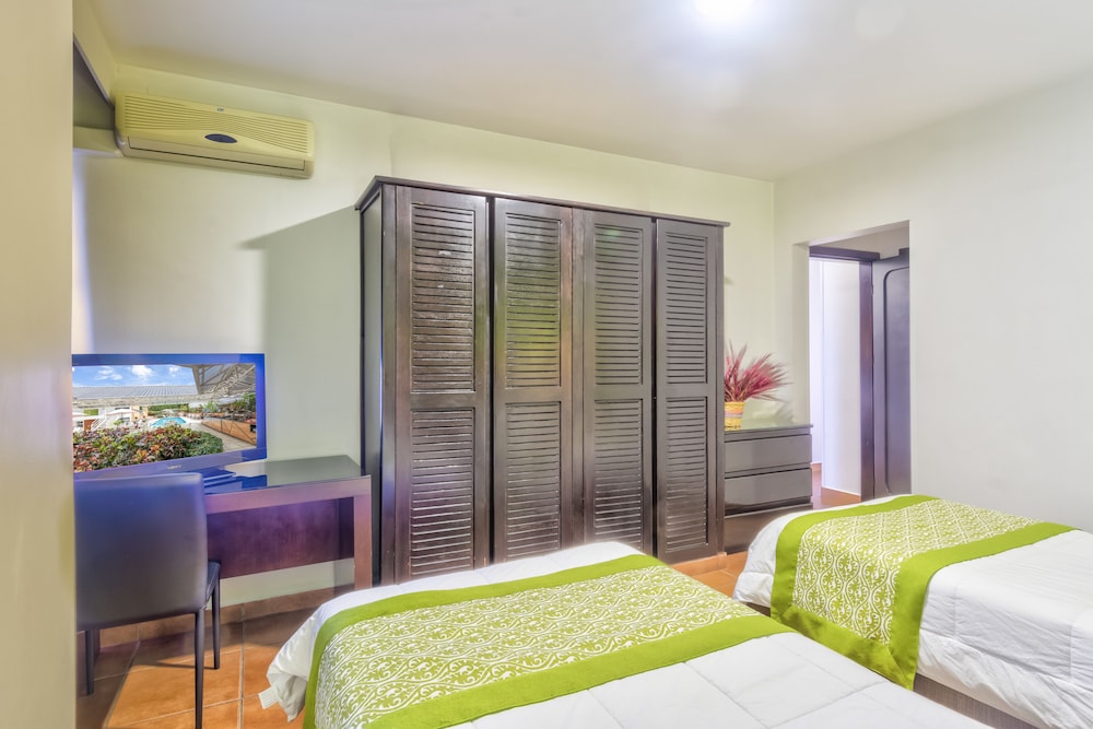 hotel residence inn suites cristina