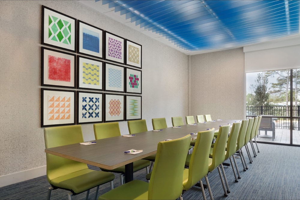 holiday inn express hotel and suites canton by ihg