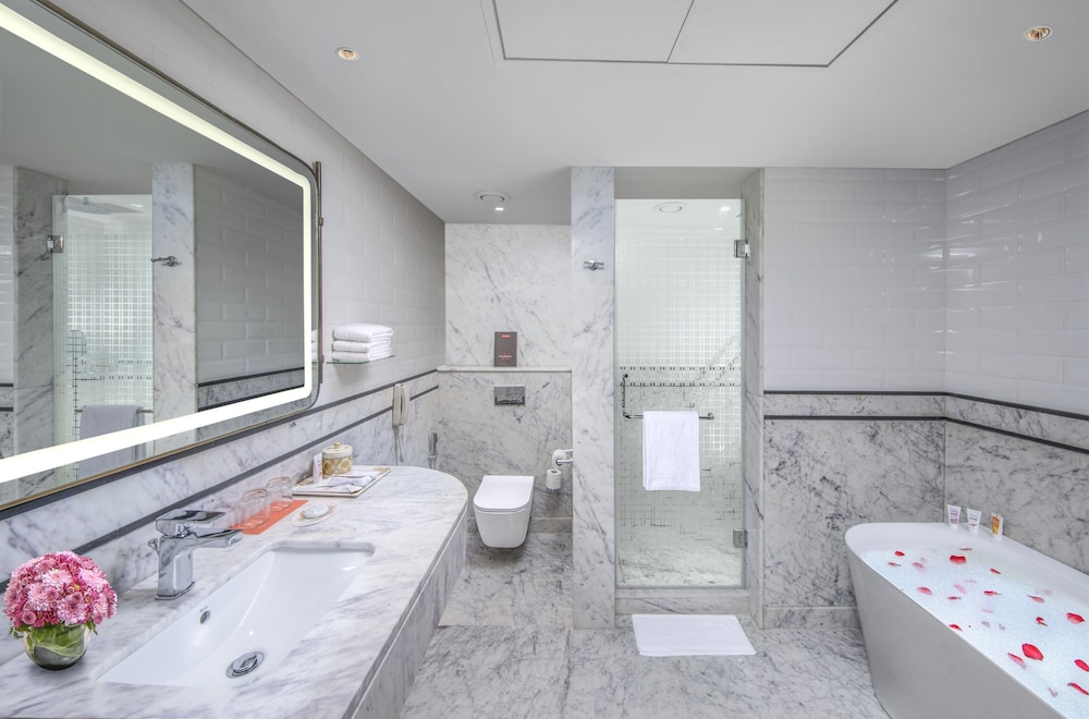 welcomhotel by itc hotels cathedral road chennai