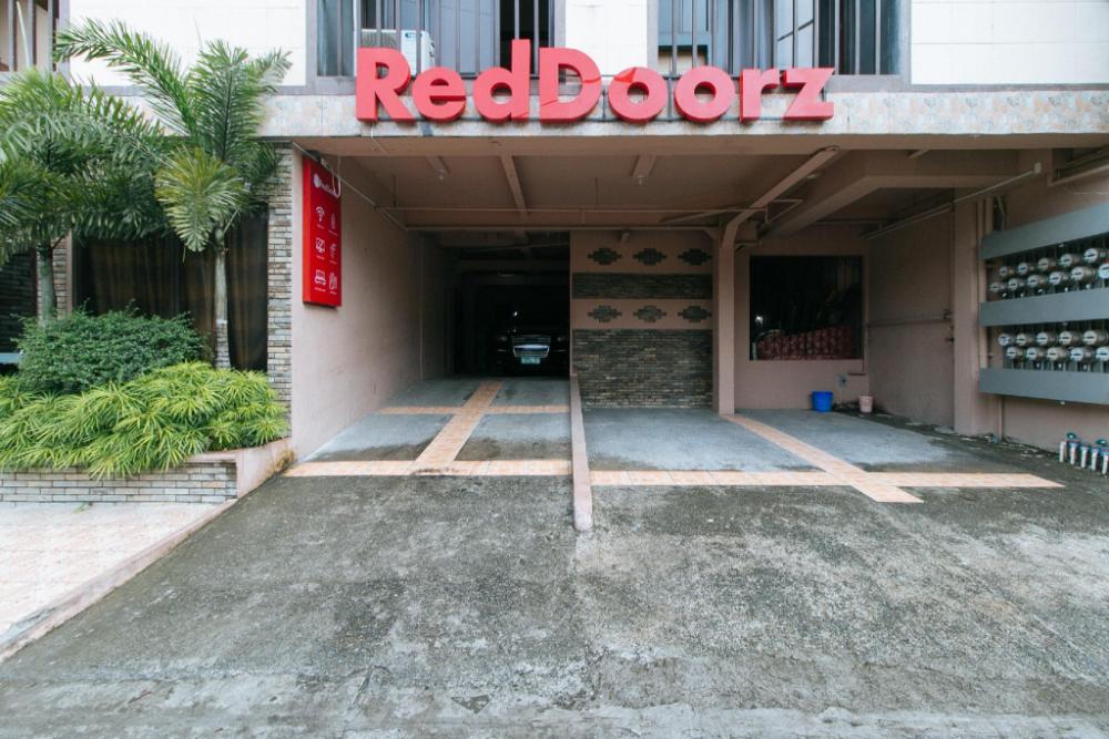 reddoorz plus canley residential