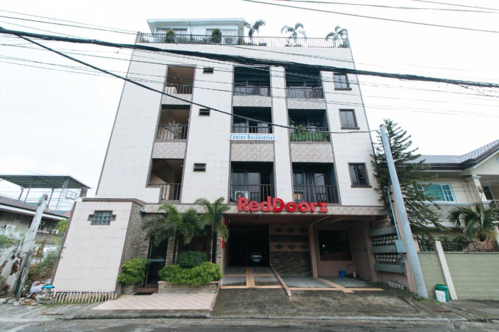 reddoorz plus canley residential