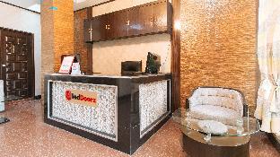 reddoorz plus canley residential