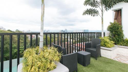 reddoorz plus canley residential