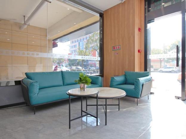 greentree inn express zhangjiagang hexing town shazhou professional institue of technology