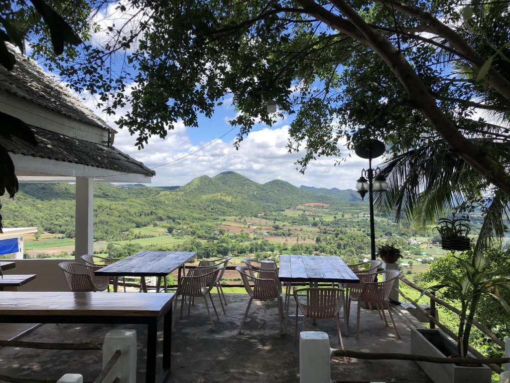 Tawan Ja Resort,,3 star