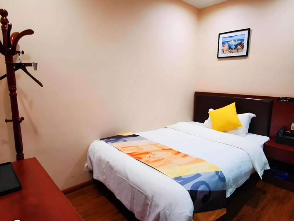 shell hotel huainan shou county passenger station yaohai grand market
