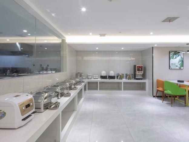 greentree inn shangqiu beihai road south railway s
