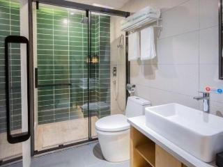 greentree inn shangqiu beihai road south railway s