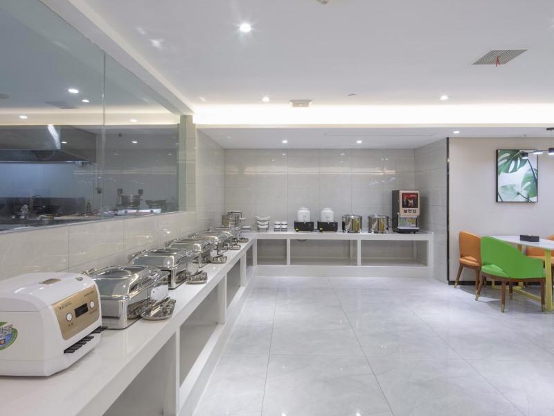 greentree inn shangqiu beihai road south railway s