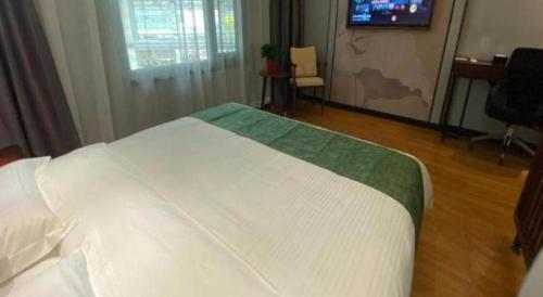 greentree inn datong high speed railway station wa