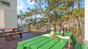 yeosu yegreena pension