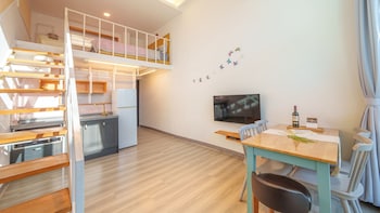 yeosu yegreena pension