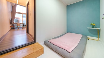 yeosu yegreena pension