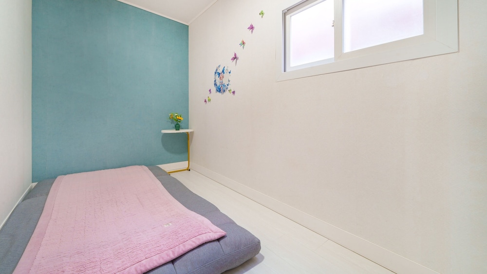 yeosu yegreena pension