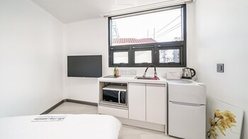 yeosu nangmanstay pension