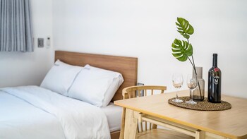 yeosu nangmanstay pension