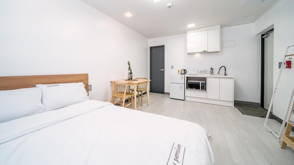 yeosu nangmanstay pension