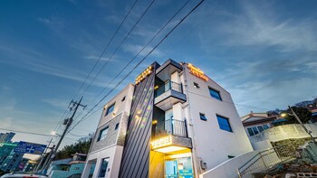 yeosu nangmanstay pension
