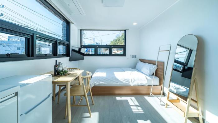 yeosu nangmanstay pension