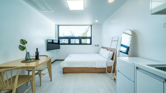 yeosu nangmanstay pension