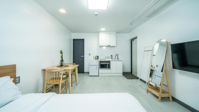 yeosu nangmanstay pension