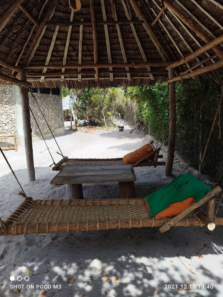 mida creek eco camp eco lodge