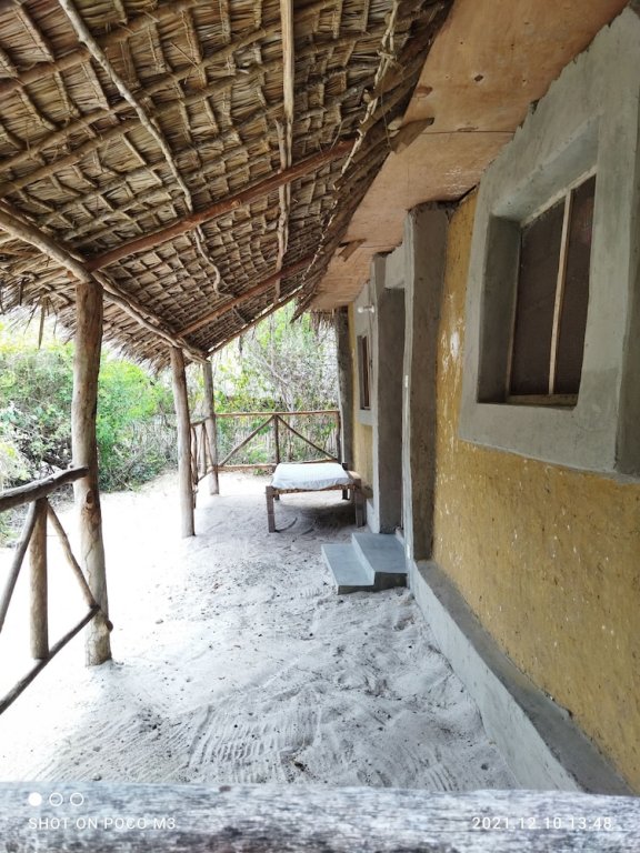 mida creek eco camp eco lodge