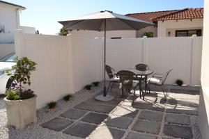 caulfield self catering