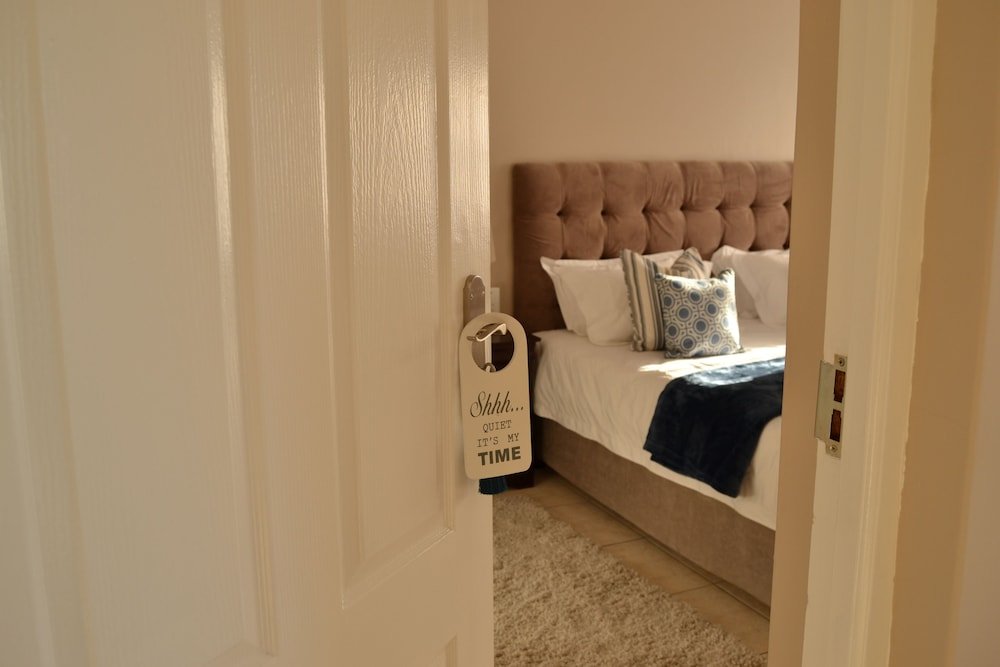 caulfield self catering