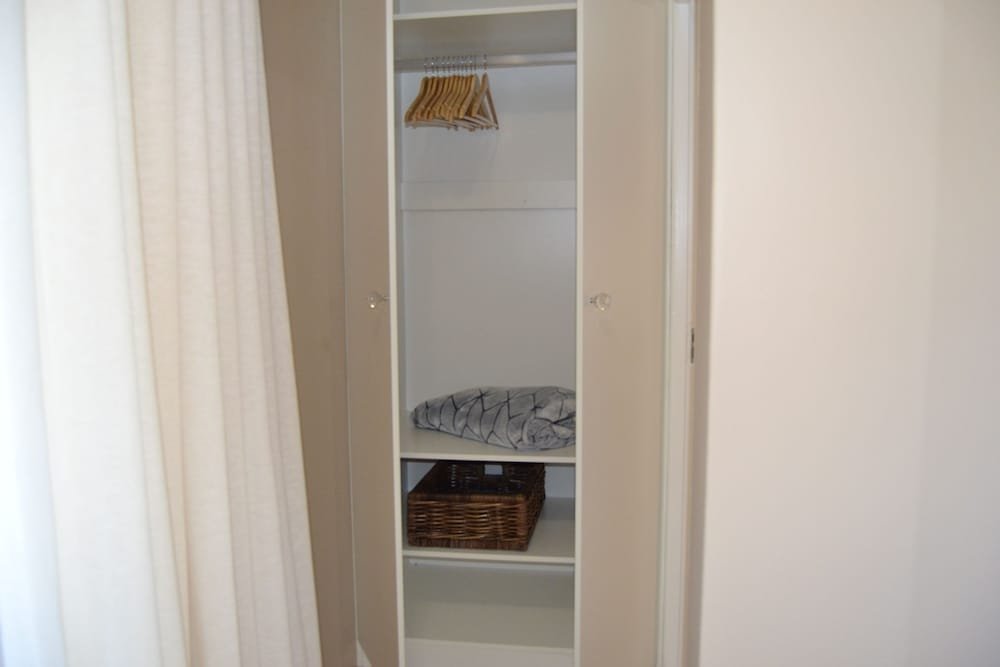 caulfield self catering