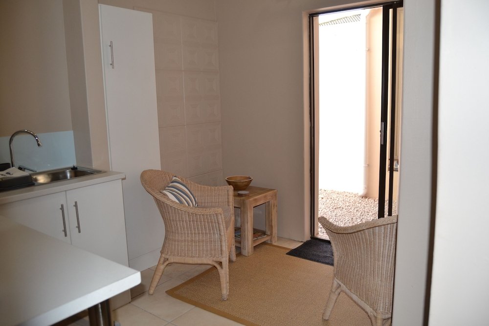 caulfield self catering